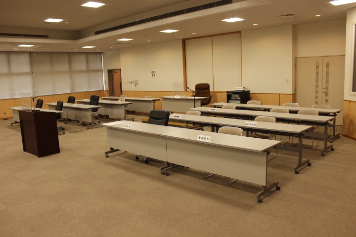 議場写真2